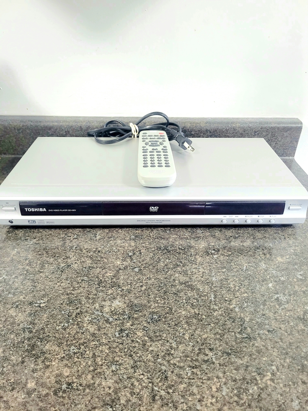 Toshiba DVD Player Model BDX 2250 With Remote